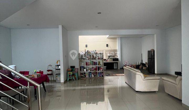 Rumah Luxury Cantik Singgasana Pradana Bandung 2