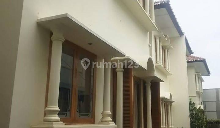 Rumah Mewah Terawat Luas di Pondok Hijau Bandung 1