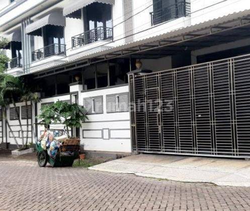 Rumah Hook Keren Mewah di Cengkareng Jakarta Barat  2