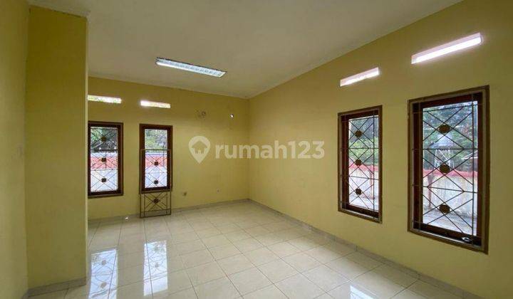 Rumah Besar Luas Strategis di Sayap Paskal Bandung 1