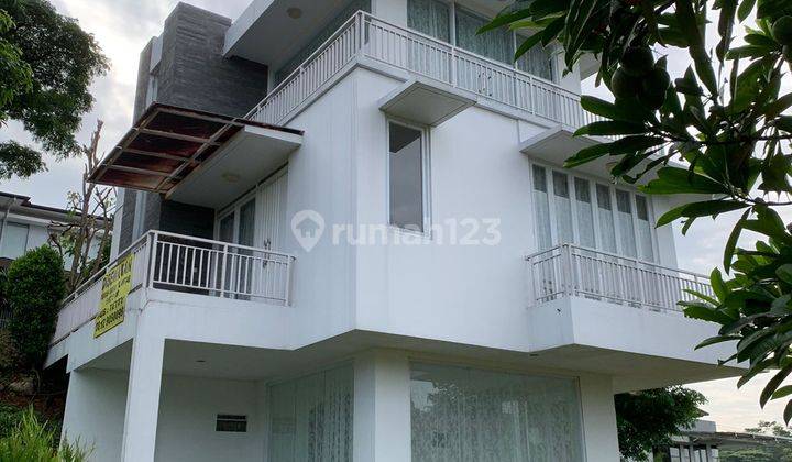 Rumah Mewah Terawat Siap Huni di Dago Resort 1