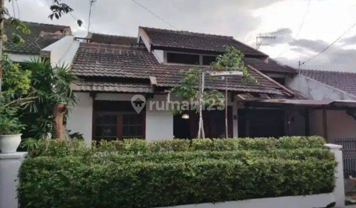 Rumah Besar Strategis Murah Siap Huni di Cipaganti 1