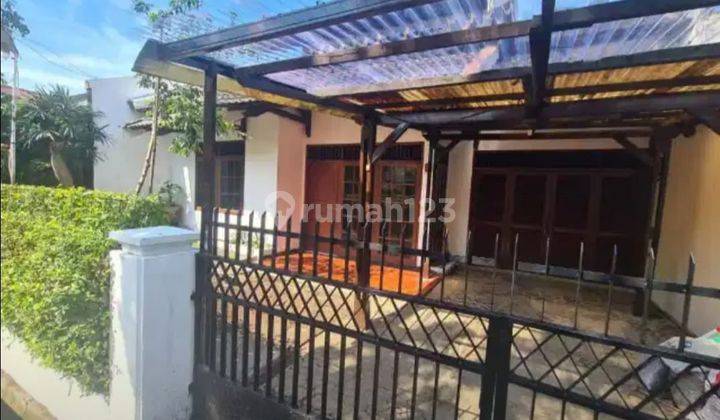 Rumah Besar Strategis Murah Siap Huni di Cipaganti 2