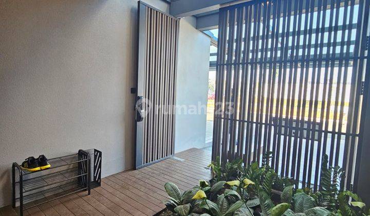 Rumah Mewah Modern Strategis di Hillary Summarecon Bandung 2