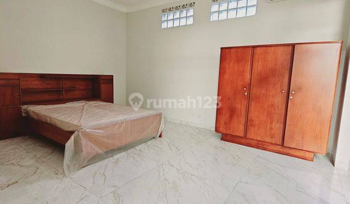 Rumah Keren Lux Murah di Singgasana Pradana 2