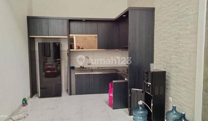 Rumah Minimalis Nyaman Terawat di Sherwood Taman Kopo Indah 2