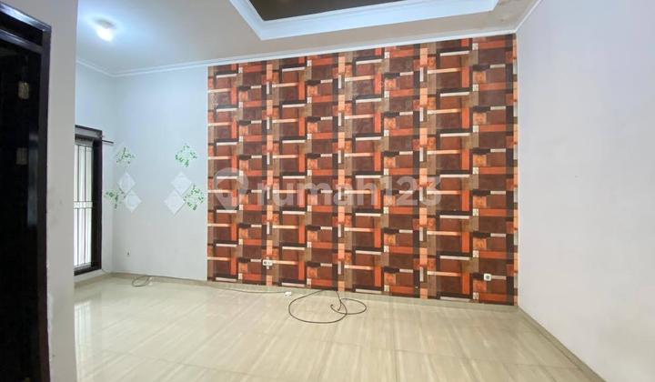 Mekar Wangi House Prime Location Mekar Wangi House Prime Location