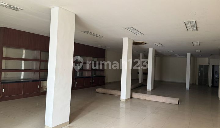 Ruko 2 Lantai Strategis Siap Pakai di Jalan Peta Bandung