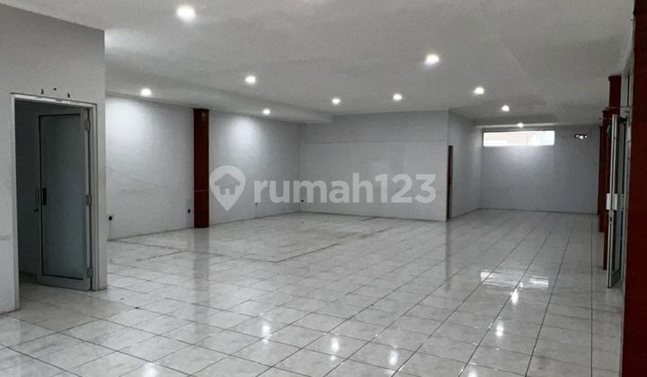 Strategic Large Ready-to-Use Ruko in Ramdan Bandung 1