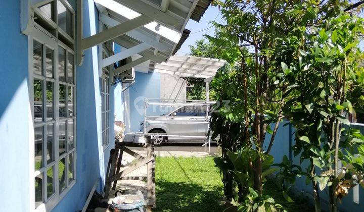 Rumah Hoek Luas Nyaman di Taman Kopo Indah 2 2