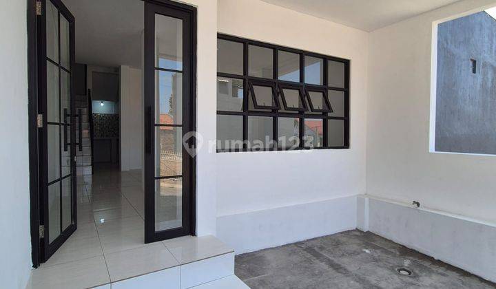 Rumah Cantik Minimalis Siap Huni di Jatinangor 1