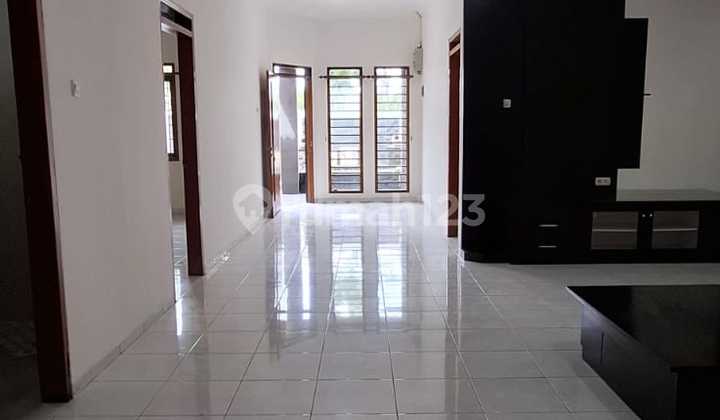 Ready-to-Live House in Taman Holis Indah 2, Bandung