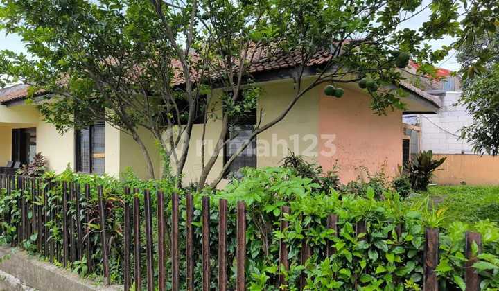 Rumah Pinggir Jalan Boleh untuk Usaha di Cipamokolan Bandung