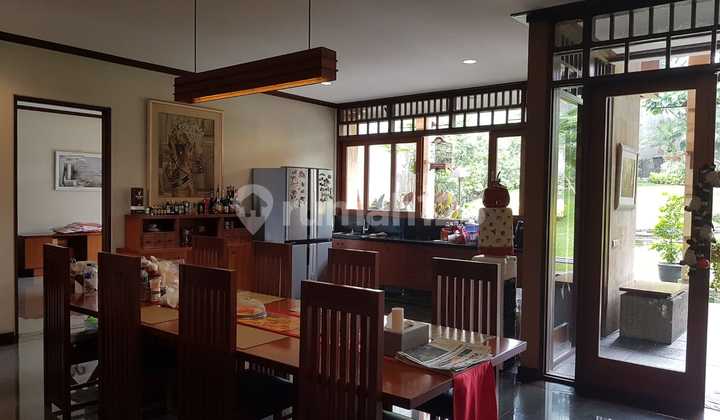 Rumah Mewah Luas Furnished di Area Setiabudi Bandung 2