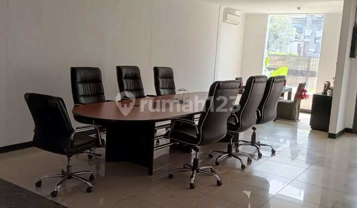 Gedung Kantor Strategis Siap Pakai di Karang Tineung Sukajadi