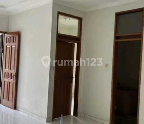 Rumah Nyaman Terawat Siap Huni di Taman Kopo Indah 3