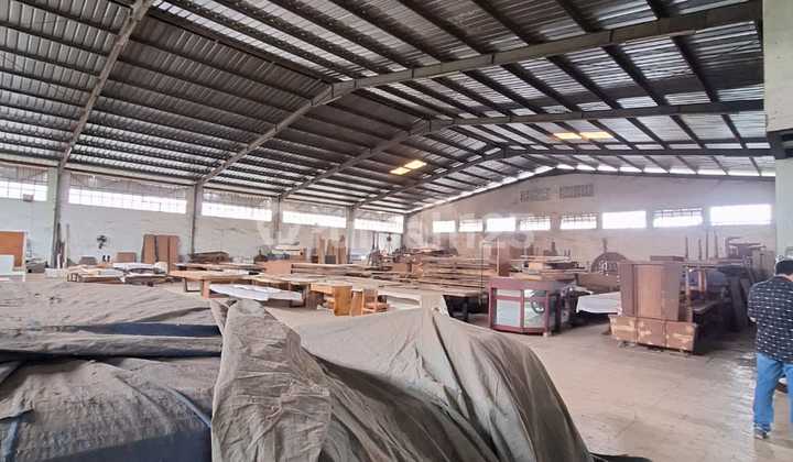 Ruang Usaha Cocok untuk Produksi di Mainroad Kopo Bandung Ruang Usaha Cocok untuk Produksi di Mainroad Kopo Bandung