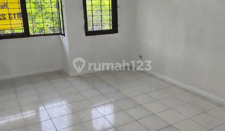 Strategic Ready-to-Use Shop House in Batununggal Indah, Bandung 2