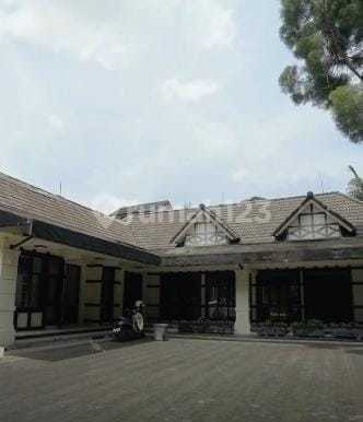 Ruang Usaha Bagus Strategis di Dago Atas Ruang Usaha Bagus Strategis di Dago Atas