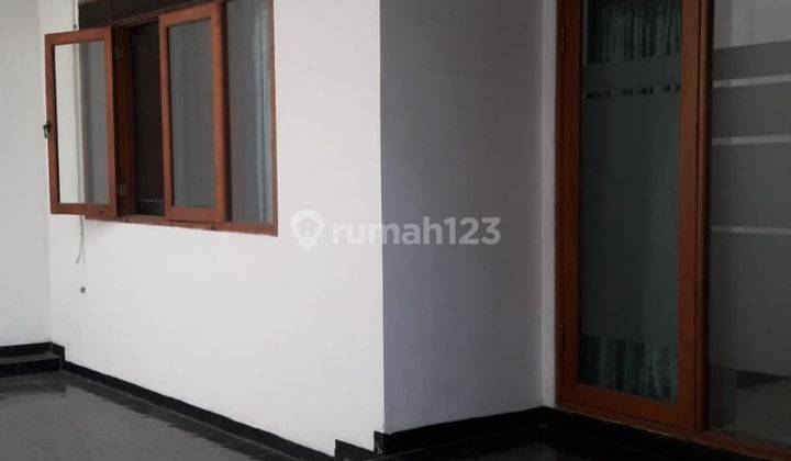 Rumah Nyaman Strategis Bisa Kantor di Mekar Wangi 2