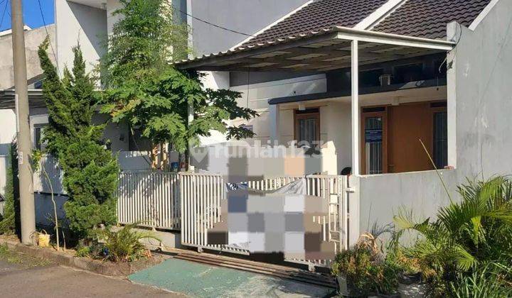 Rumah Bagus Minimalis Nyaman di Cempaka Komplek Bumi Adipura 1