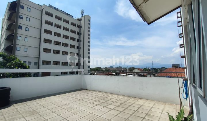 Strategic Ready-to-Use Shop House Behind Immanuel Hospital Bandung 2