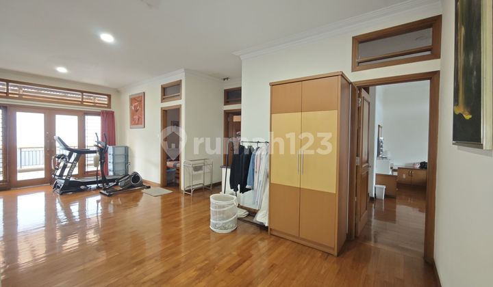 Rumah Besar Siap Huni di Mekarwangi Bandung 2