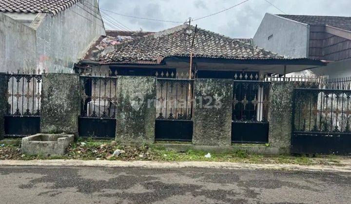 Rumah Tua Hitung Tanah Strategis di Lodaya Bandung 1