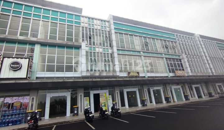 Ruko 3 Lantai Siap Pakai di Topaz Commersial Summarecon Bandung