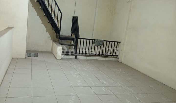 Strategic Ready-to-Use Shop House at Sayap Taman Kopo Indah 2 Strategic Ready-to-Use Shop House at Sayap Taman Kopo Indah 2