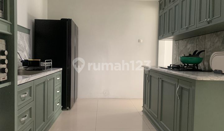 Beautiful Lux European Classic House in Tatar Rambutkasih KBP 2