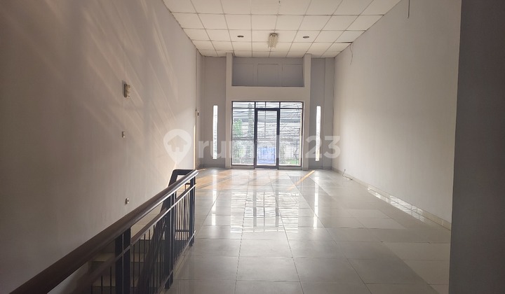 Ruko 2 Lantai Siap Pakai di Mekar Wangi Ruko 2 Lantai Siap Pakai di Mekar Wangi