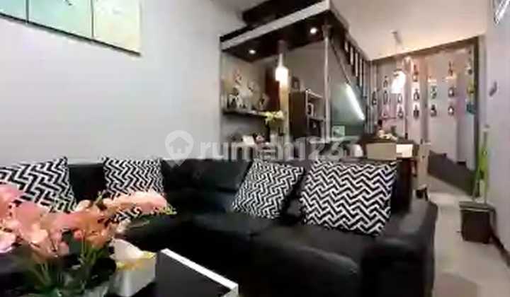 Beautiful, Lush, Ready-to-Occupy House in Astana Anyar, Bandung 2