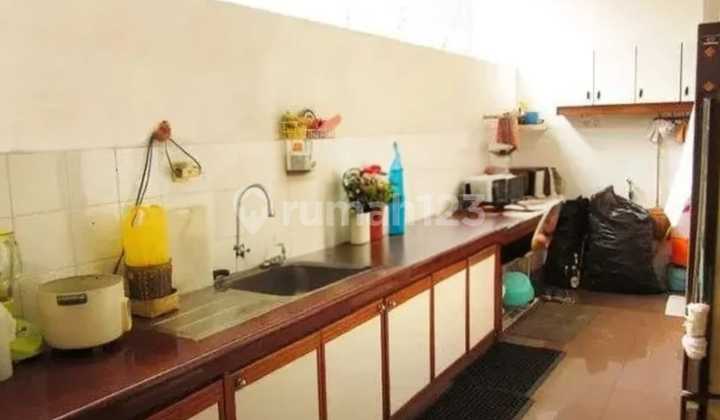 Strategic Large House on Mainroad Setiabudi Bandung 2