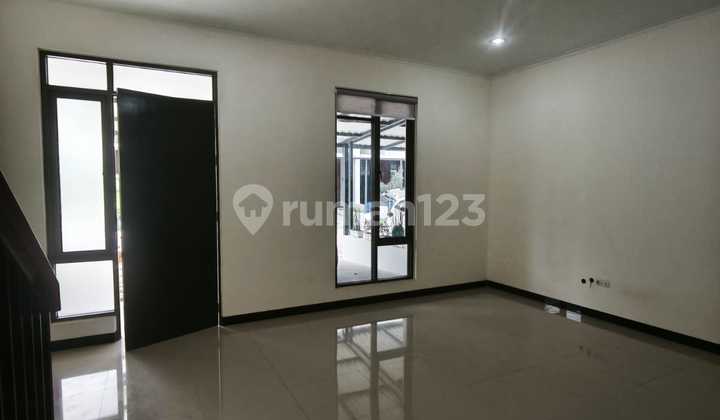 Rumah Baru Siap Huni di Gardenville Taman Kopo Indah 5 2