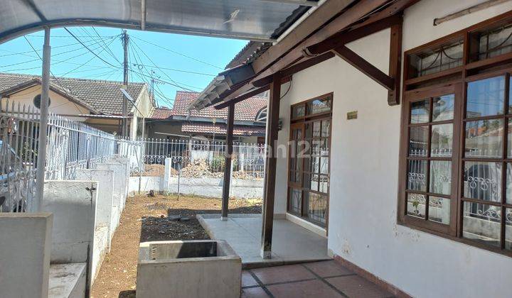 Rumah Hook Besar Tanah Luas Siap Huni di Taman Kopo Indah 1 1