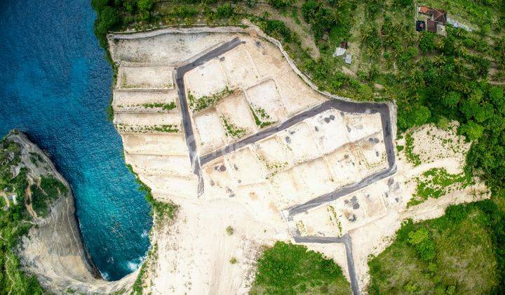 Plot of Land Ready to Build on the Edge of a Cliff in Nusa Penida Bali 1