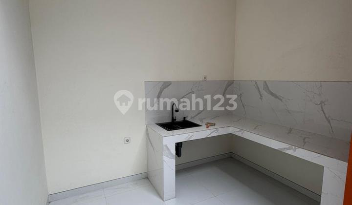 Rumah Minimalis 2 Lantai di Kopo Permai Bandung 2