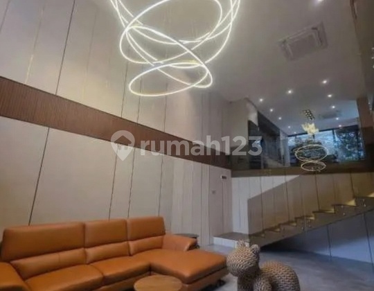 Rumah Baru Luxury Modern Furnished di Sayap Setrasari Bandung