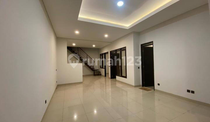 Rumah Minimalis Siap Huni di Singgasana Pradana