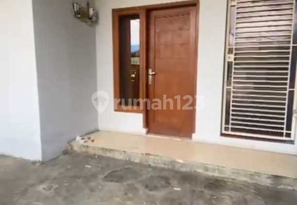 Kos Kosan 3 Lantai di Mainroad Sukamenak Bandung