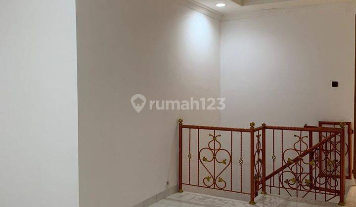 Rumah Murah Cantik Terawat Di Komplek Perumahan Sariwangi 2