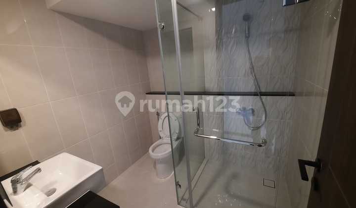 Rumah Modern Minimalis Siap Huni di Summarecon Cluster Emily 2