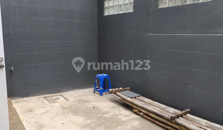 Ruko Baru Strategis Siap Pakai di Jalan Karapitan Bandung 2