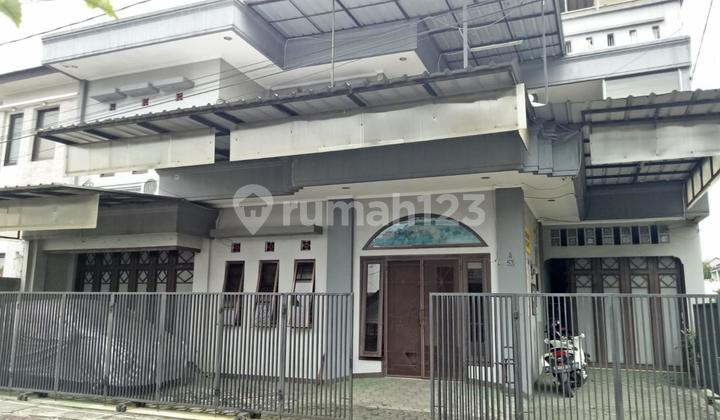 House + Strategic Boarding in Taman Kopo Indah 1