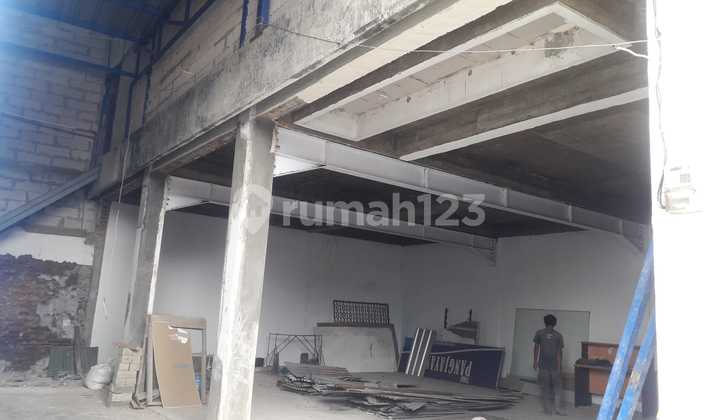 Gudang Toko Strategis di Mainroad Gadobangkong Cimareme