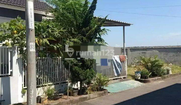 Rumah Bagus Nyaman di Cempaka Komplek Bumi Adipura Bandung 1