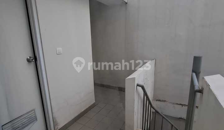 Rumah Minimalis 2 Lantai Siap Huni di Cluster Amanda Summarecon 2