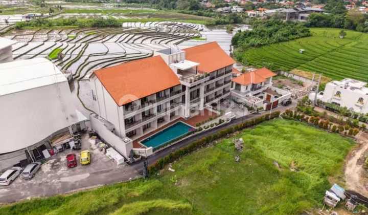 Hotel Mewah Pinggir Pantai di Canggu Bali Hotel Mewah Pinggir Pantai di Canggu Bali