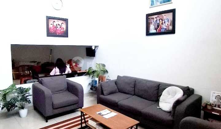 Rumah Minimalis 2 Lantai di Kopo Safira Bandung